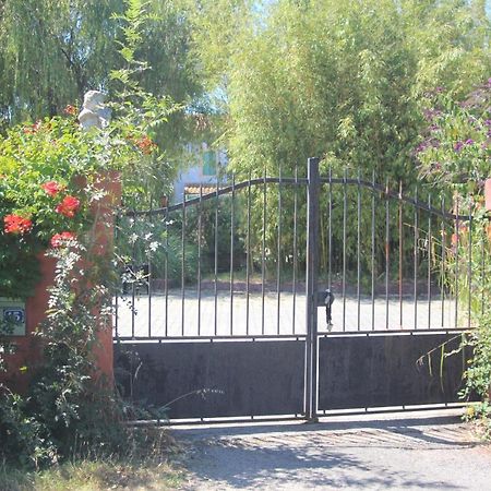 Apartamento L Entredeux Saint-Viaud Exterior foto